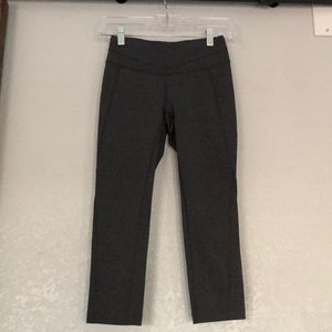 Lucy Gray Crop Leggings
